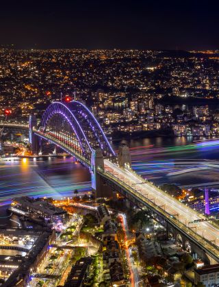 Feel mesmerised by Vivid Sydney