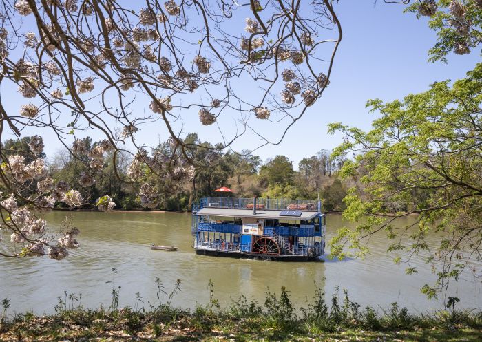 The Hawkesbury Paddlewheeler on the scenic Hawkesbury River in Windsor