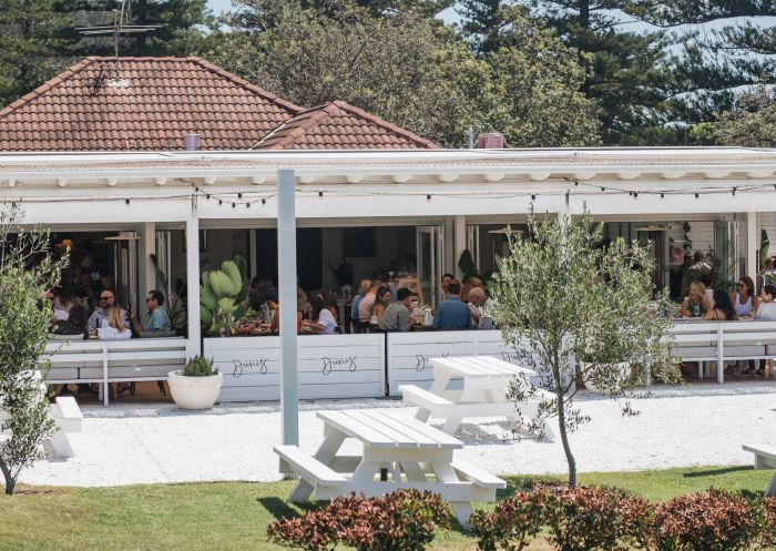 Dunes, Palm Beach Dunes Mediterranean foods at Palm Beach in Northern Beaches, Sydney North