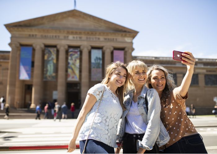 Friends taking a selfie outside the Art Gallery of New South Wales in City Centre 