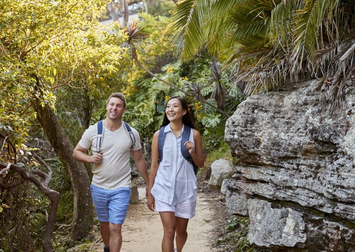 Couple enjoying the walk from Spit Bridge to Manly via Clontarf