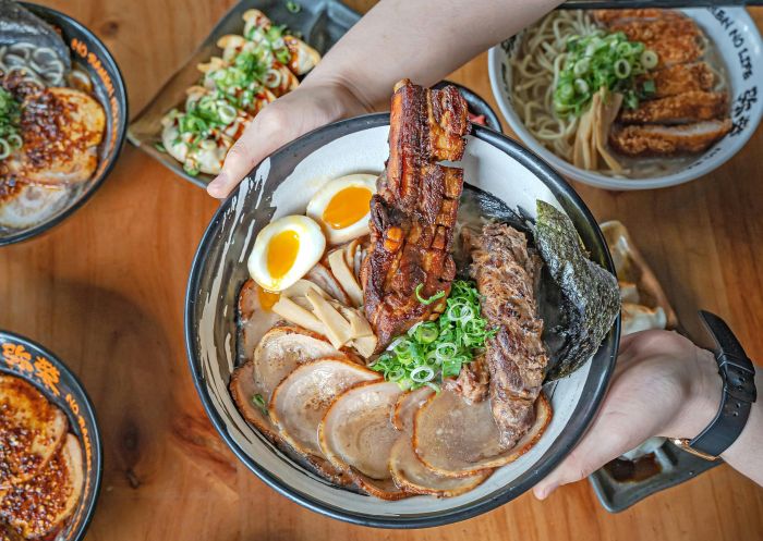CBD 야사카 라멘(Yasaka Ramen)의 다양한 요리