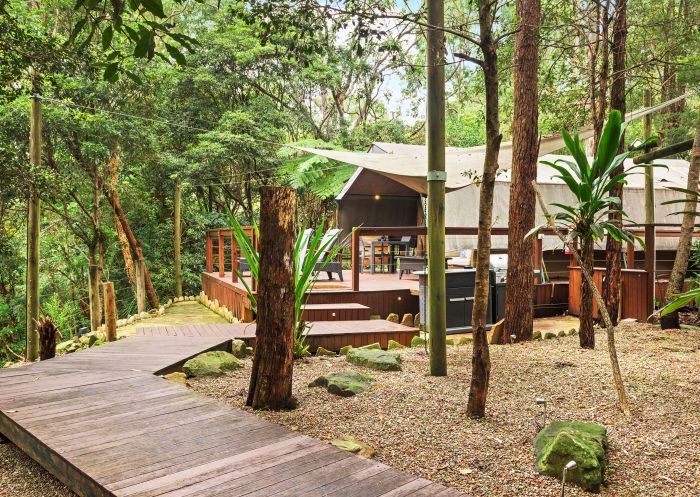 Discovery Parks Lane Cove , Lane Cove - Credit: Discovery Parks Lane Cove Chic safari tent with private decks at Discovery Parks Lane Cove, Lane Cove