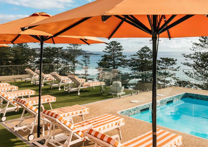 Manly Pacific, Manly - Credit: Manly Pacific Rooftop pool with views of Manly Beach at Manly Pacific, Manly