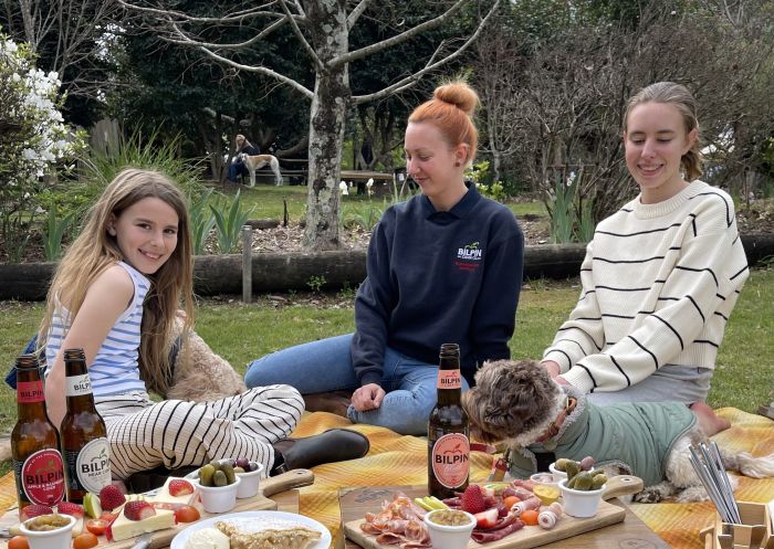 Bilpin Cider Co, Bilpin A family enjoying picnic at Bilpin Cider Co in Bilpin