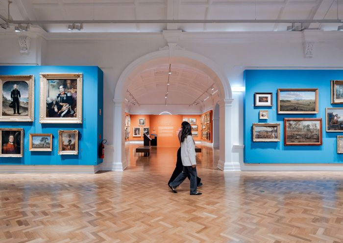 ニューサウスウェールズ州立図書館の絵画ギャラリー内
