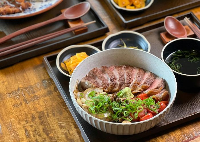 北斯特拉斯菲爾德“深夜餐桌”餐廳 - 圖片來源:深夜餐桌 北斯特拉斯菲爾德 Late Night Table 餐廳的一碗食物 - 圖片來源:Late Night Table