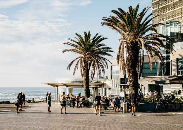 People enjoying the alfresco dining along The Esplanade, South Cronulla Beach, Cronulla