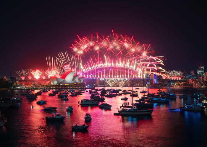 New Years Eve 2024 fireworks, Sydney Harbour, Sydney