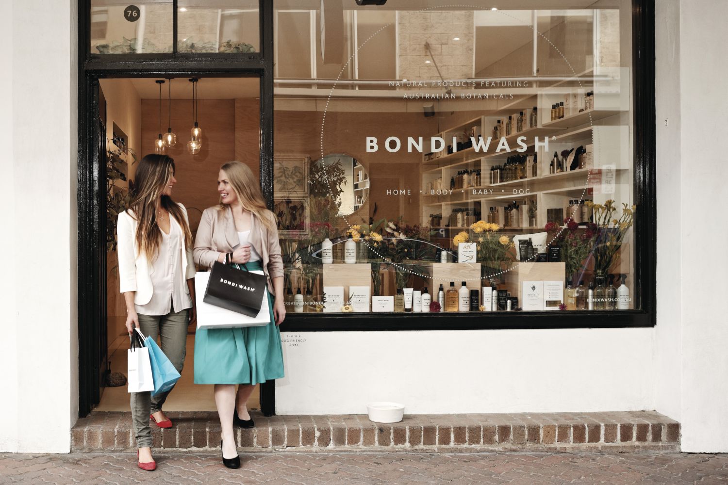 shopping streets in sydney oxford street markets australian designer stores