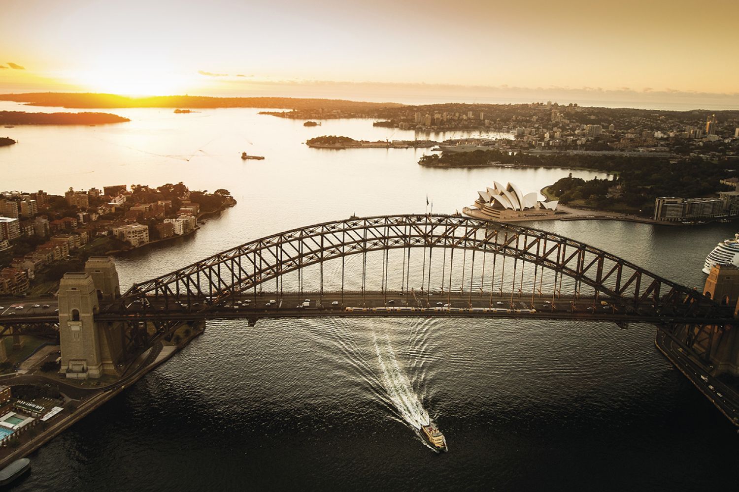 tour of sydney harbour