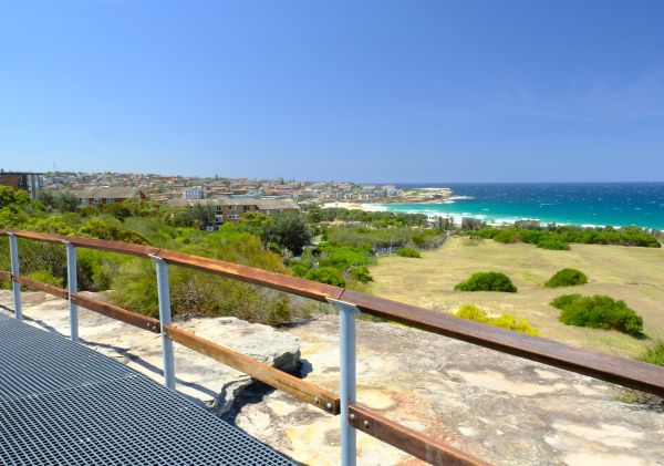 Western Escarpment walking track, Malabar National Park Ocean views from a Malabar Headland National Park walking track, near Maroubra