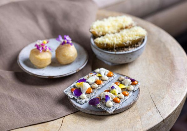 Selection of snacks at Restaurant Amara, Bowen Mountain