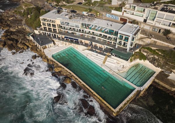 邦迪 (Bondi）冰山泳池、冰山餐廳和酒吧的鳥瞰圖