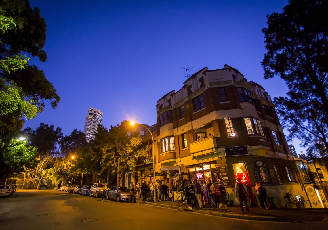 People outside the popular Old Fitzroy Hotel in Woolloomooloo Old Fitzroy Hotel in Woolloomooloo