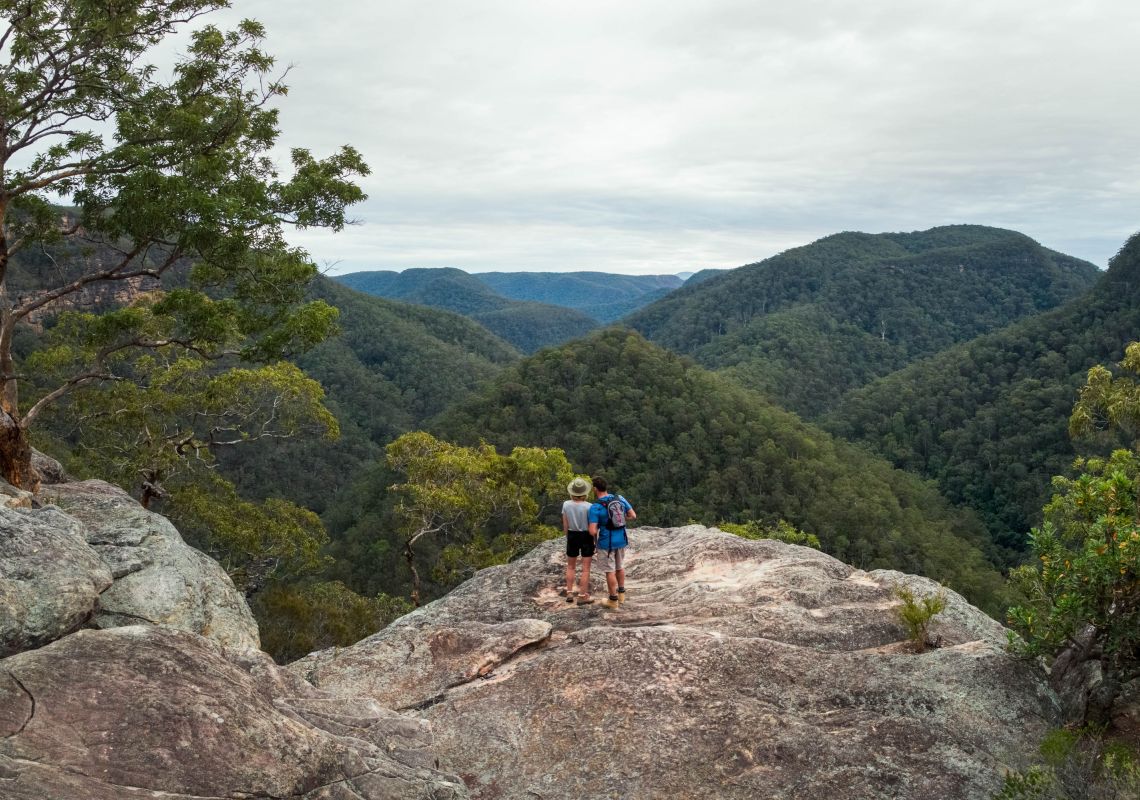 Vale of Avoca, Hawkesbury Hikers admiring the Grose River Gorge from the Vale of Avoca, Hawkesbury