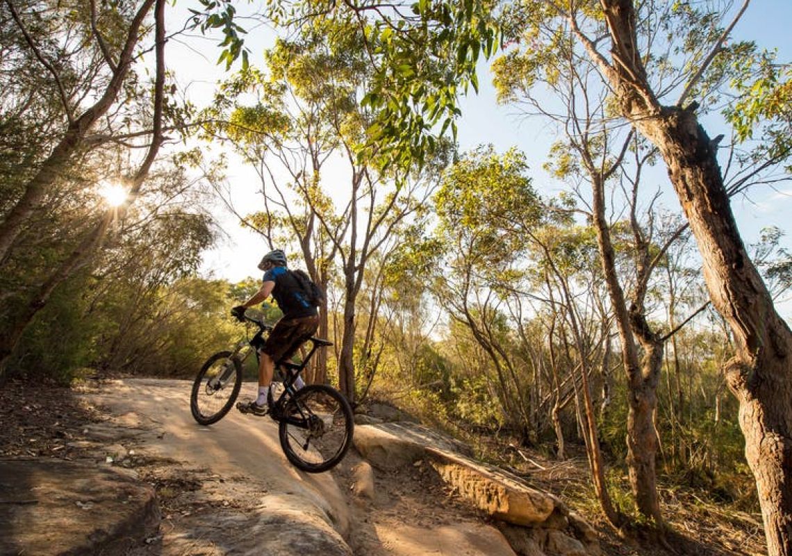 manly dam bike track