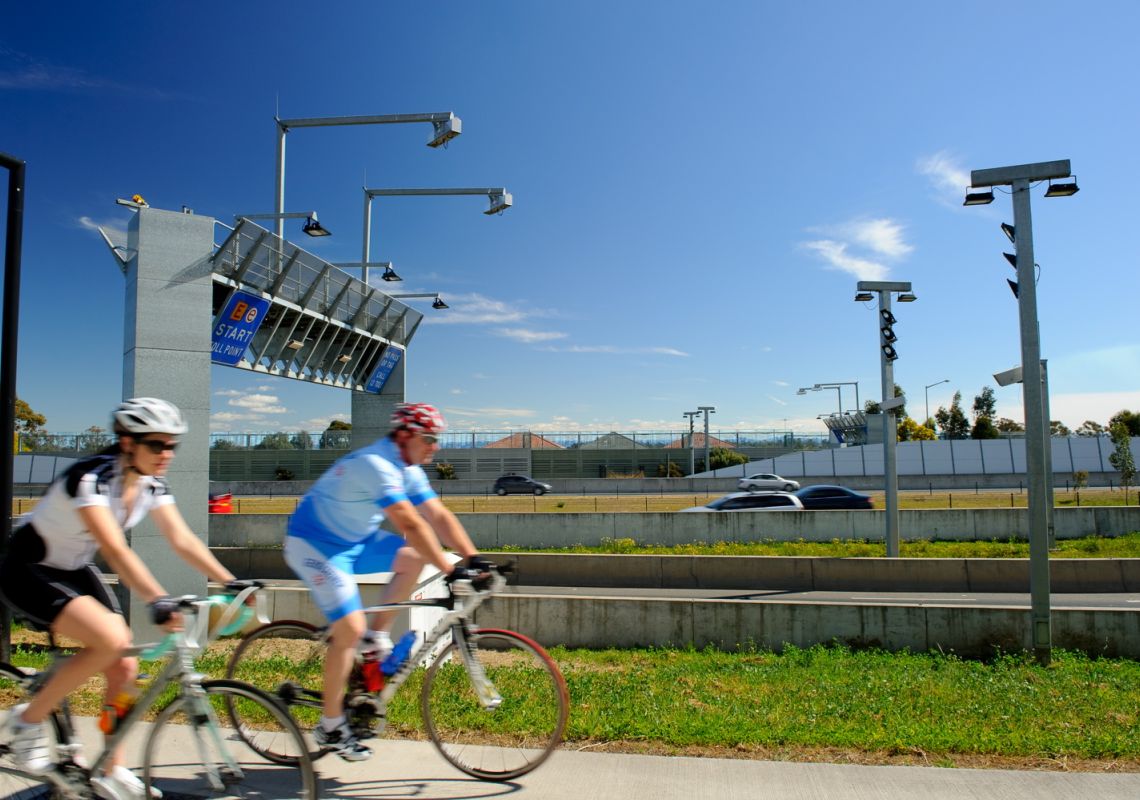 West link at M7
