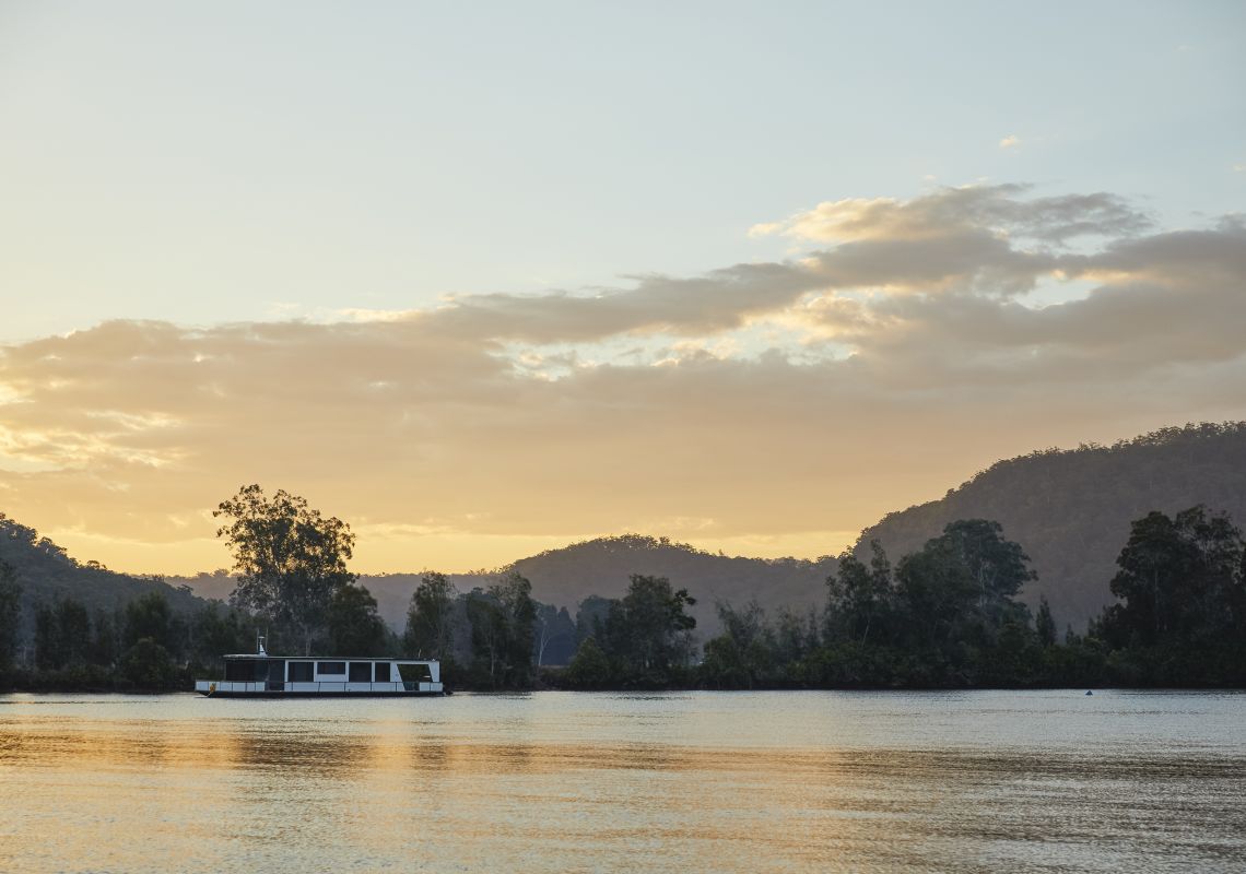 Sun setting over the Hawkesbury River, Wisemans Ferry