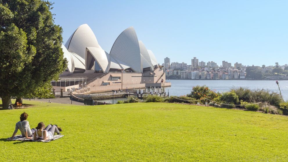 Best 20 Picnic Spots in Sydney - Royal Botanic Gardens Picnic