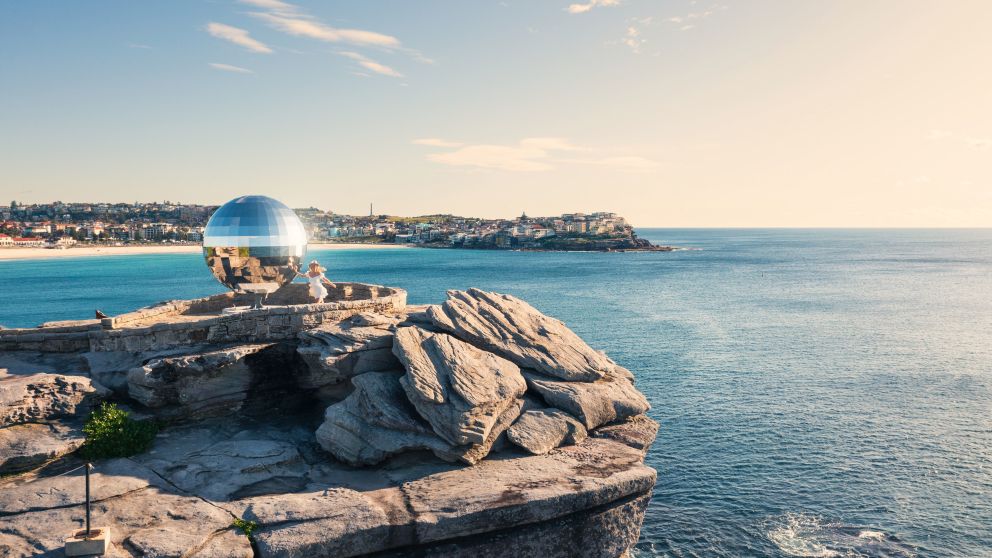 Sculpture by the Sea, Bondi. Sculpture: Lens | Artist: Joel Adler