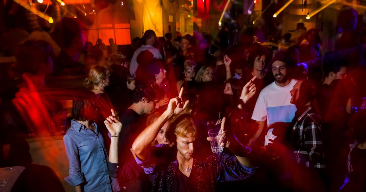 Sydney Nightlife, Bars, Clubs & More Sydney Nightlife, Bars, Clubs & More