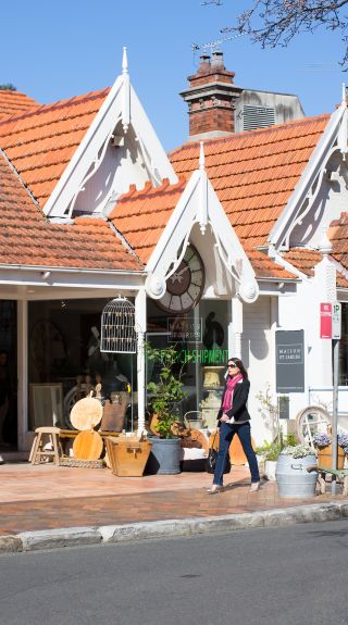 Shopping at Transvaal Avenue in Double Bay, Sydney East