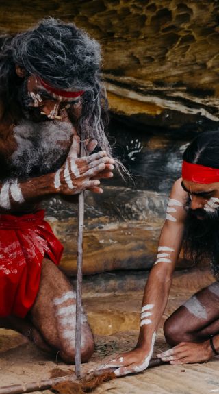 Aboriginal guided tour with Tribal Warrior on Be-lang-le-wool (Clark Island), Sydney
