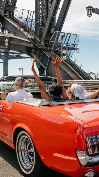 Scenic drive across Sydney Harbour Bridge, Sydney