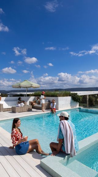 Theo's Rooftop, Penrith