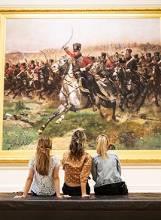 Friends enjoying the Art Gallery of NSW, Sydney