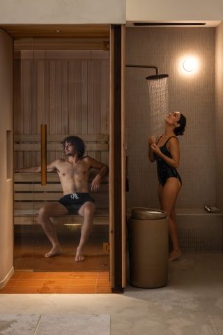 Capybara Bathing, Surry Hills