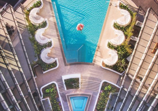 Green Square Infinity Pool at SKYE Suites